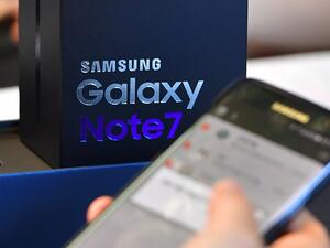 A photo taken on September 19, 2016 shows a Samsung Galaxy Note 7 smartphone at a mobile shop in Seoul. (Jung Yeon-Je/ AFP) 