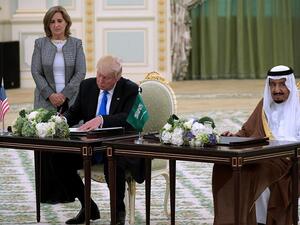 Donald Trump and King Salman during a signing ceremony at the Saudi Royal Court in Riyadh on Saturday May 20, 2017. (AFP)