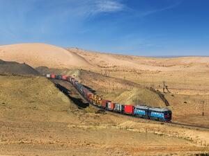 The new rail project links the Red Sea port of Jeddah with Riyadh and the Arabian Gulf. (Shutterstock)