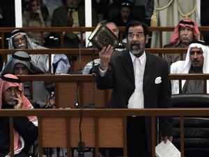 بعد سنتين من العمل، تم عرض المصحف في متحف أم القرى ببغداد