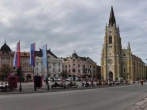 عزل وزير الدفاع الصربي بعد إهانته صحفية