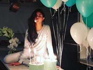 سيلينا غوميز تحتفل بعيد ميلادها الـ25 