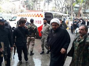 بدأ عناصر مليشيا "زينبيون" بالانتشار العلني في المدينة، بلباسهم العسكري وشارات المليشيا الخاصة وسلاحهم الفردي