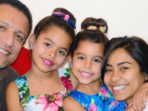 Sherine's daughters are the spitting image of her. (www.filfan.com)