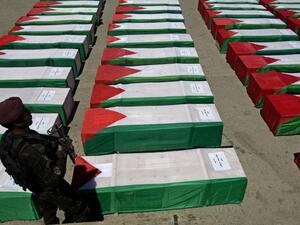 مقدسيون يشيعون جثمان فلسطيني احتجزته إسرائيل 11 شهرا - ارشيف 