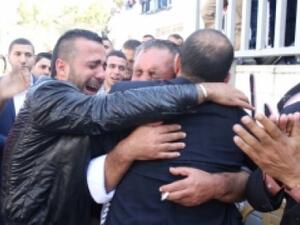 فلسطيني يطلب يد “شهيدة” لولده “الشهيد”