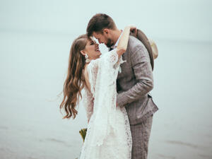 ستايل البوهيمي في يوم زفافك (shutterstock.com)
