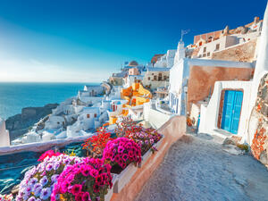 Santorini, Greece (Shutterstock)	