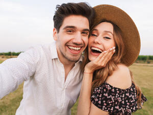 مولود برج الميزان يكره أن يخذل أحدا (shutterstock.com)
