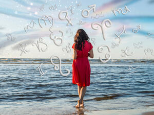 لدى مواليد برج العقرب الكثير من الأشياء التي يخفيها (shutterstock.com)
