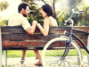 خمسة أشياء يبحت عنها الرجل في المرأة (shutterstock.com)
