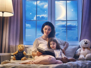 عند قراءة قصة، يخلق أطفالنا صورة في أذهانهم حولها  (shutterstock.com)
