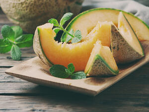 يساعد الشمام على القضاء على اضطرابات الجهاز الهضمي 