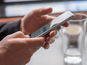 The man reportedly threatened to share her nude pictures on social media (Shutterstock/File)