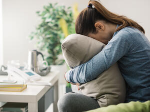 لا تتوقف عن تناول الدواء من دون موافقة طبيبك (shutterstock.com)

