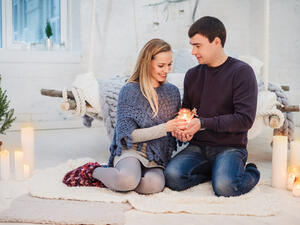 أساليب صغيرة لتُشعري زوجك بأنه الأول والأخير بالنسبة إليك