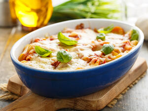 باستا مع جبنة صفراء