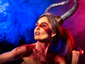 امرأة برج الثور من النساء اللائي يملن إلى الاستقرار (shutterstock.com)
