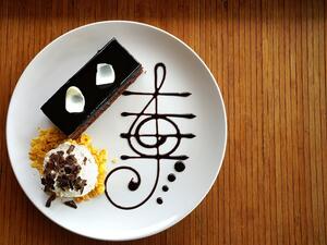 Explore these top spots for world-class dishes and tunes (Shutterstock)