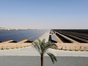 Gulf shifts focus to diversify energy sources to boost economy (Shutterstock)
