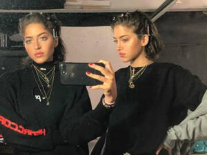 The sisters sat front row at Saturday night's Alexander Wang F/W 2018 show. (Source: @simihaze - Instagram)