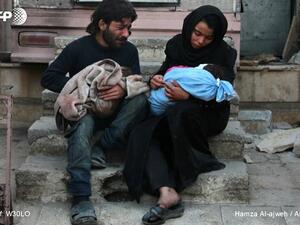 قالت عموري: "مات ولدي جائعا. كنا نريد أن نطعمه. كان يبكي من الجوع عندما خرجنا من المنزل 