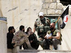 أعلنت "تحرير الشام" أسر عنصر من قوات النظام في ريف حلب الغربي