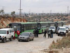 تمكن نحو 350 شخصا فقط من المغادرة مساء الأحد إثر وساطة روسية تركية 