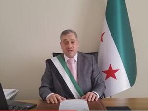 الممثل أحمد آدم أثار سخطا واسعا بسبب سخريته من مأساة حلب - 