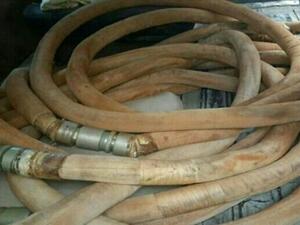 استخدم النظام الخراطيم الثعبانية المتفجرة على منطقة "باب البريج" في حلب - يوتيوب