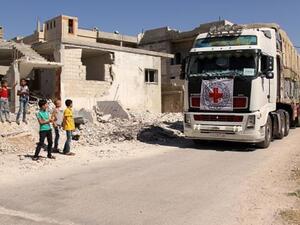 قوافل المساعدات وصلت إلى مضايا والزبداني بالقرب من دمشق ولقريتي الفوعا وكفريا