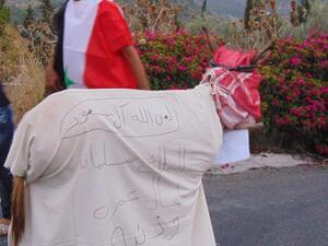 حضر جنود روس الكرنفال بزيّهم العسكري - تويتر