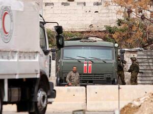 الصليب الأحمر: قافلة تضم 13 شاحنة تدخل الغوطة الشرقية اليوم
