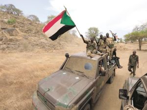 الجيش السوداني يحكم سيطرته على أكبر معاقل التمرد بدارفور - ارشيف 