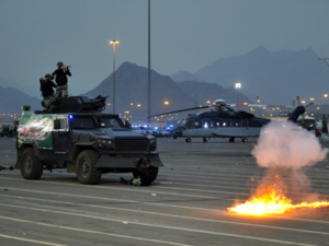 جرت العروض في معسكرات قوات الطوارئ الخاصة في مكة المكرمة