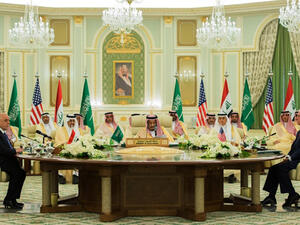 حضور أميركي لترسيخ الاستقرار السياسي في المنطقة 