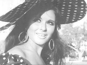 Soad was beautiful and an icon of style in the 1960s and 1970s. (Amouda.com)