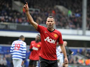 Giggs agrees new one-year Manchester United deal