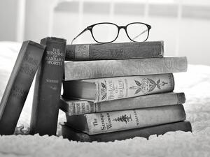 “The person you become in 5 years is based on the books you read today.” (Pixabay)