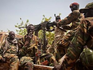 مقاتلون من المتمردين في جنوب السودان