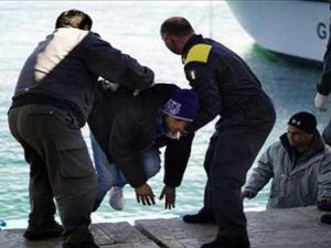 الهاربين من الحرب والاضطهاد والتعذيب والقمع يتعين استقبالهم