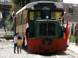 "قطار النزهة" يستأنف رحلاته الى شمال غرب دمشق