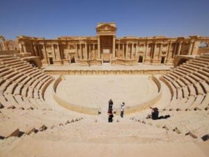 "داعش" يعلن سيطرته التامة على تدمر 
