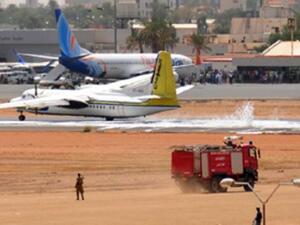 القاهرة قالت إن أحد الركاب دخل في حالة هياج نتيجة حالة نفسية والأمر ليس حادثة اختطاف