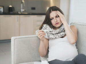 من أسباب ارتفاع درجة حرارة الحامل الإصابة بالإنفلونزا،