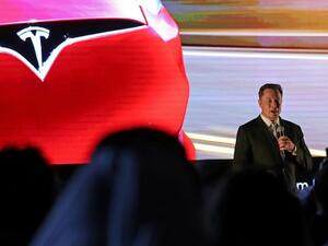 Elon Musk, the co-founder and chief executive of electric car maker Tesla, speaks during a ceremony in Dubai on February 13, 2017. (Karim Sahib/ AFP)