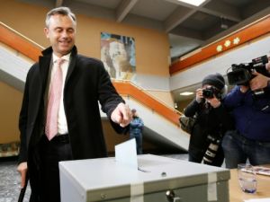 اليمين المتطرف يتصدر نتائج الدورة الاولى من الانتخابات الرئاسية في النمسا