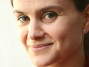 النائبة العمالية جو كوكس