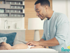 the family duo are back together to advertise the diaper brand  (Source: pampers / Youtube )