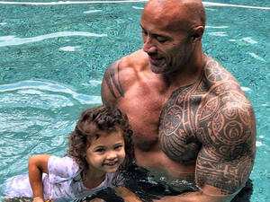 The Rock Teaches His Daughter Swimming  (Source: therock / Instagram )